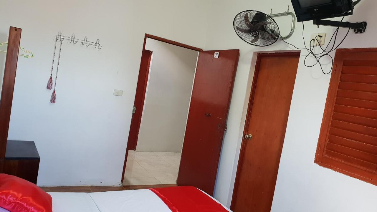 Hostal Maravilla Amazonica Iquitos Bagian luar foto